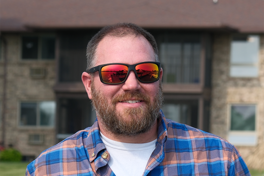 Breach XL - Matte Black - Red Sunset Polarized Fishing Sunglasses