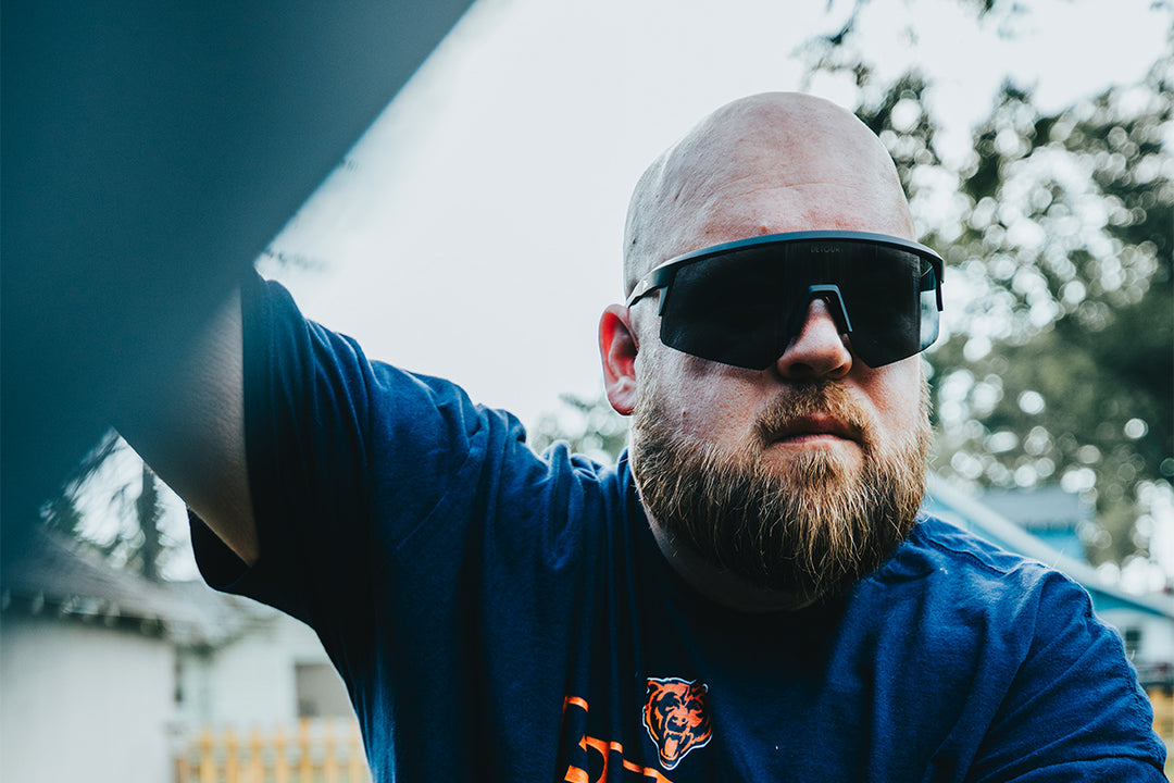 ダークライ Surge XL - Matte Black - Jet Black Sunglasses | Detour – Detour