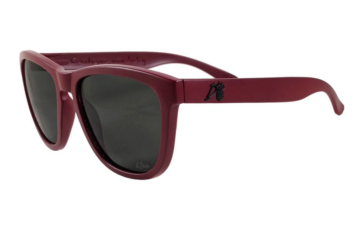 Matte Black - Jet Black Lens Polarized - Essentials – Detour Sunglasses
